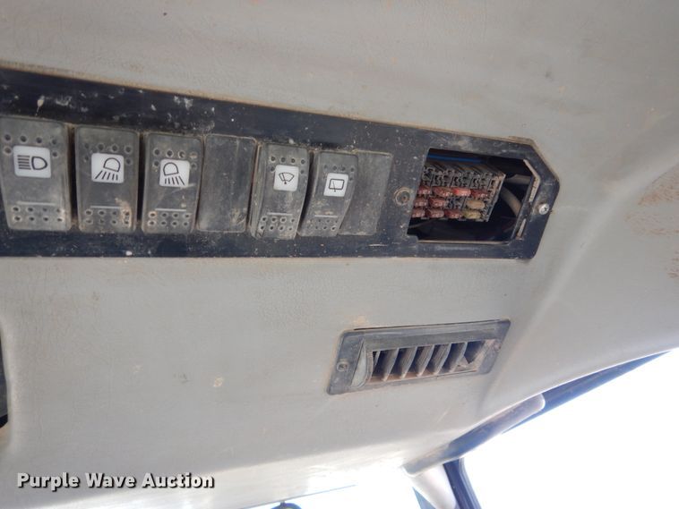 image for item IP9197 1997 Caterpillar 426C  backhoe