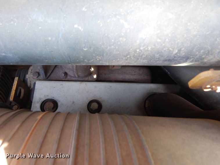 image for item IP9197 1997 Caterpillar 426C  backhoe