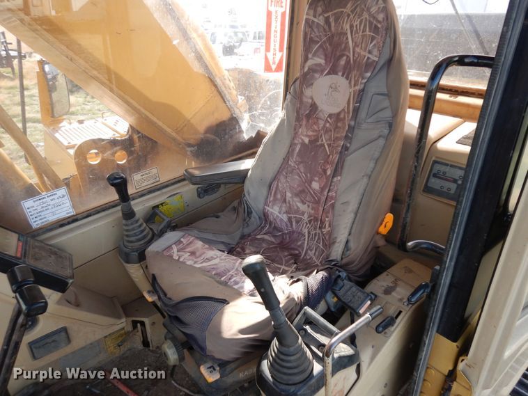 image for item IP9200 1994 Caterpillar 330L  excavator