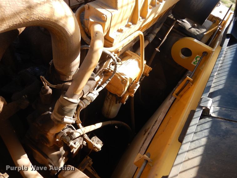 image for item IP9200 1994 Caterpillar 330L  excavator