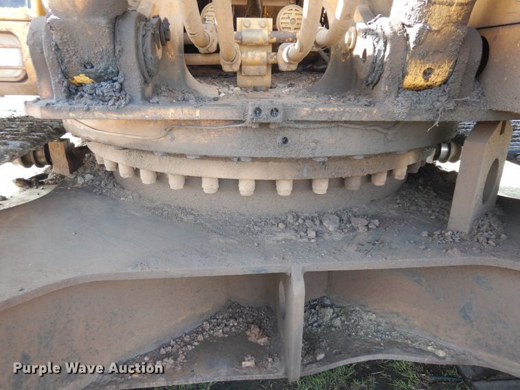 image for item IP9200 1994 Caterpillar 330L  excavator