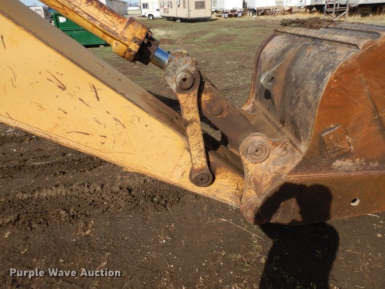 image for item IP9200 1994 Caterpillar 330L  excavator