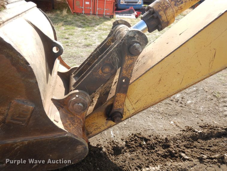 image for item IP9200 1994 Caterpillar 330L  excavator