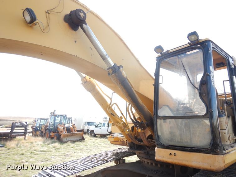 image for item IP9200 1994 Caterpillar 330L  excavator