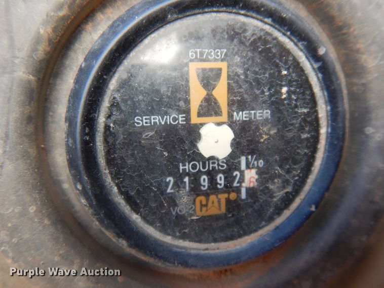 image for item IP9201 2001 Caterpillar 320CL  excavator