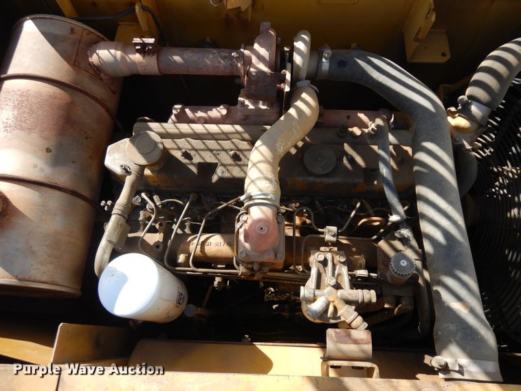 image for item IP9201 2001 Caterpillar 320CL  excavator