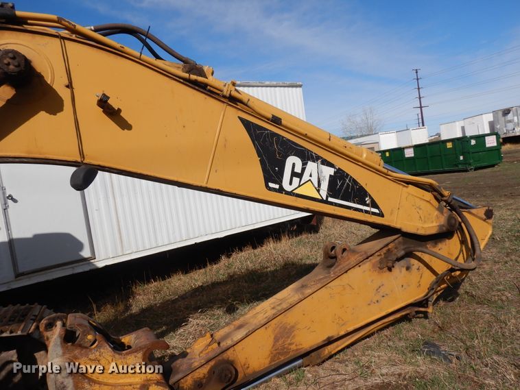 image for item IP9201 2001 Caterpillar 320CL  excavator
