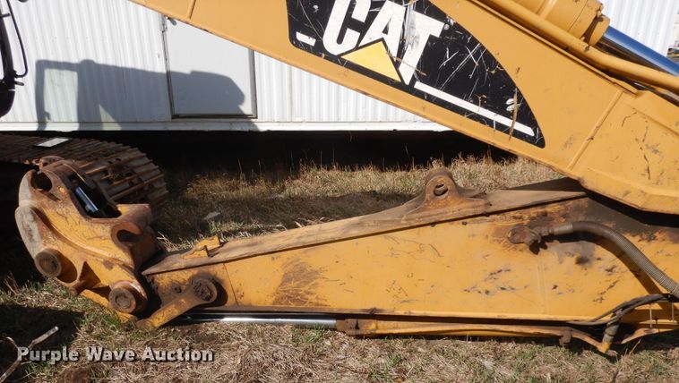 image for item IP9201 2001 Caterpillar 320CL  excavator