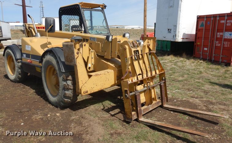 image for item IP9204 1998 Caterpillar TH63  telehandler