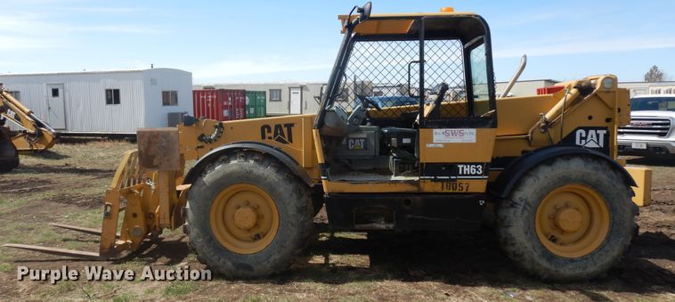 image for item IP9204 1998 Caterpillar TH63  telehandler