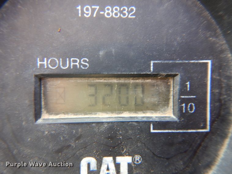 image for item IP9204 1998 Caterpillar TH63  telehandler