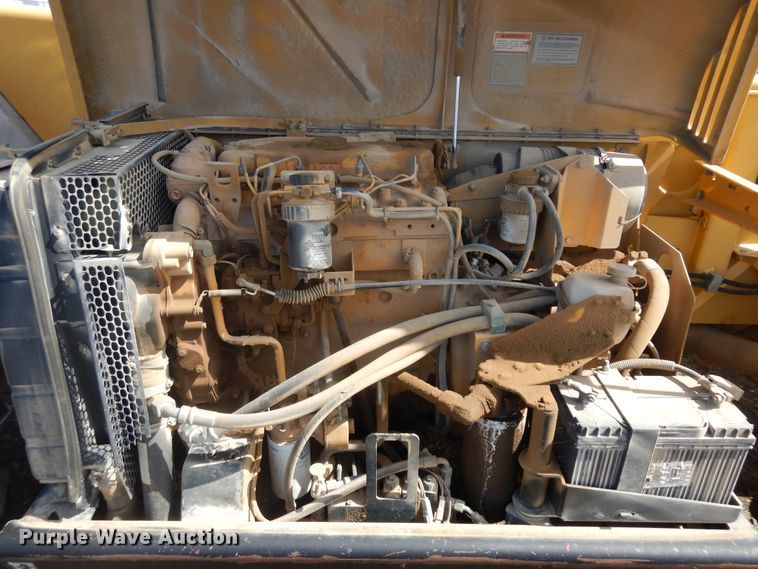 image for item IP9204 1998 Caterpillar TH63  telehandler