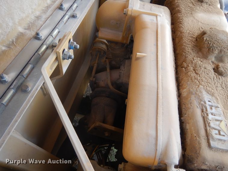 image for item IP9204 1998 Caterpillar TH63  telehandler