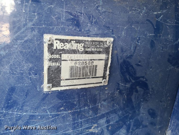 image for item IQ9100 2006 Ford F550 Super Duty  flatbed truck