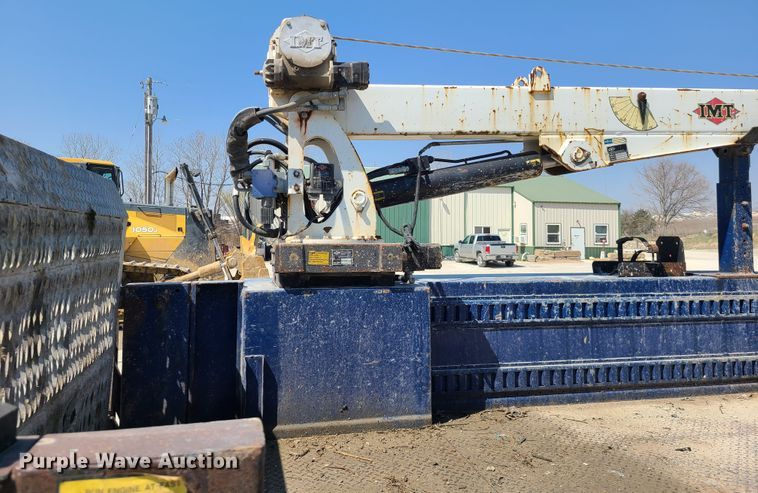 image for item IQ9100 2006 Ford F550 Super Duty  flatbed truck