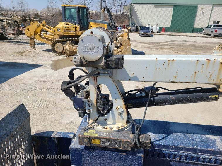 image for item IQ9100 2006 Ford F550 Super Duty  flatbed truck