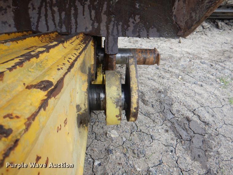 image for item IQ9249 2000 Kobelco SK210LC  excavator