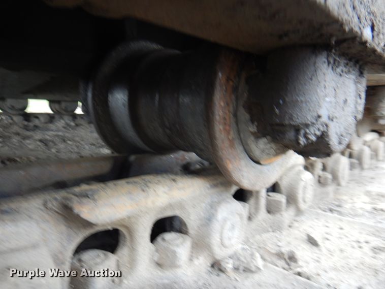 image for item IQ9249 2000 Kobelco SK210LC  excavator