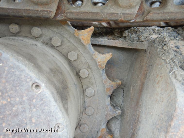 image for item IQ9249 2000 Kobelco SK210LC  excavator