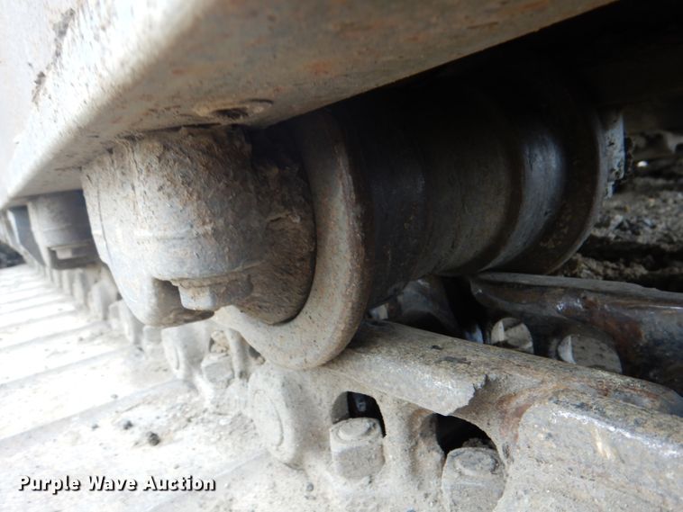 image for item IQ9249 2000 Kobelco SK210LC  excavator