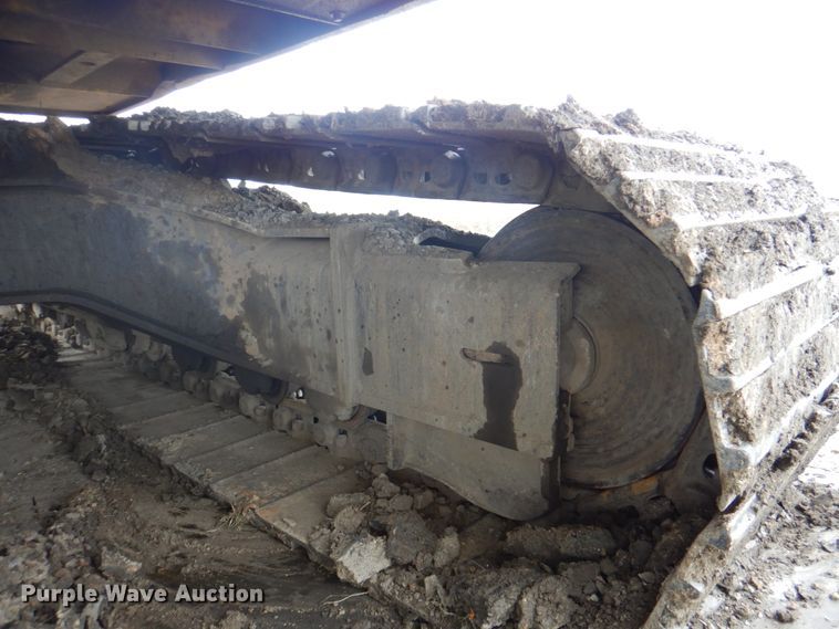 image for item IQ9249 2000 Kobelco SK210LC  excavator