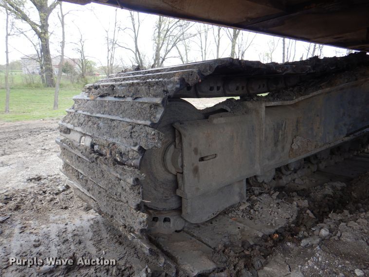 image for item IQ9249 2000 Kobelco SK210LC  excavator