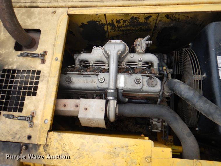 image for item IQ9249 2000 Kobelco SK210LC  excavator