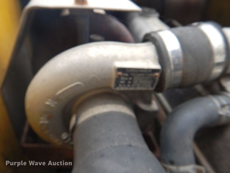 image for item IQ9249 2000 Kobelco SK210LC  excavator