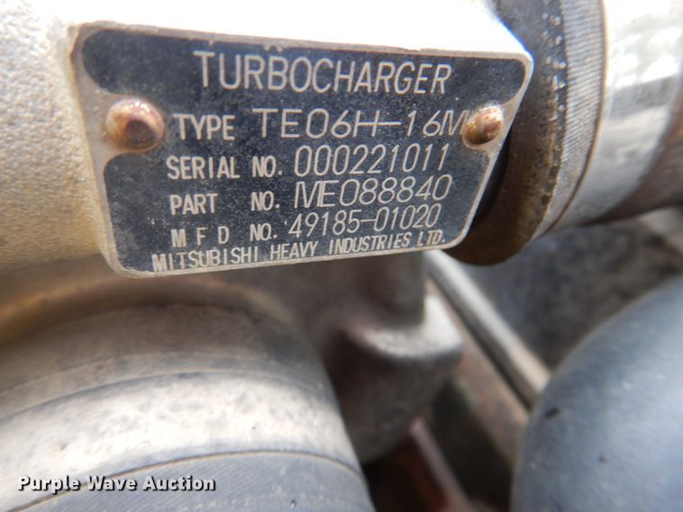 image for item IQ9249 2000 Kobelco SK210LC  excavator