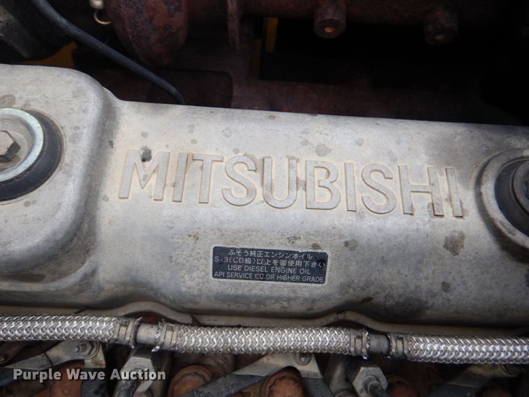 image for item IQ9249 2000 Kobelco SK210LC  excavator