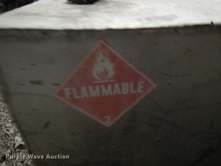 image for item IQ9252 Fuel tank