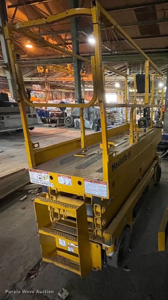 image for item IR9773 2007 Haulotte 2632E  scissor lift