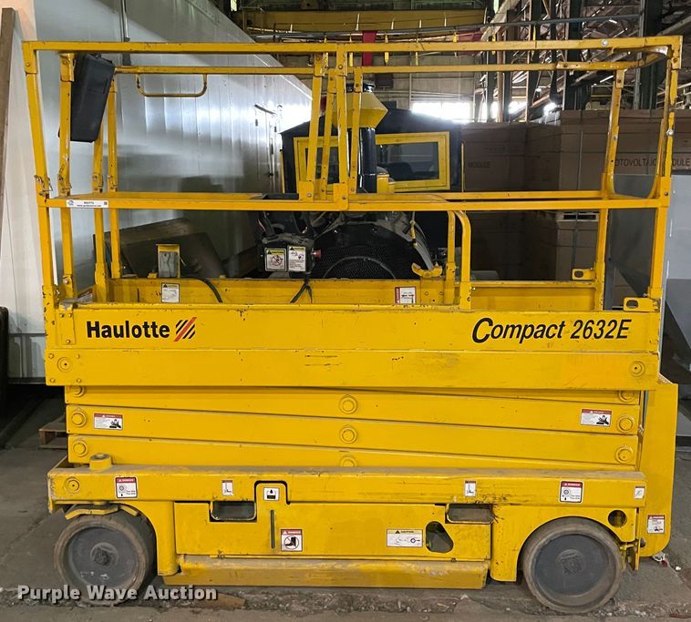 image for item IR9773 2007 Haulotte 2632E  scissor lift