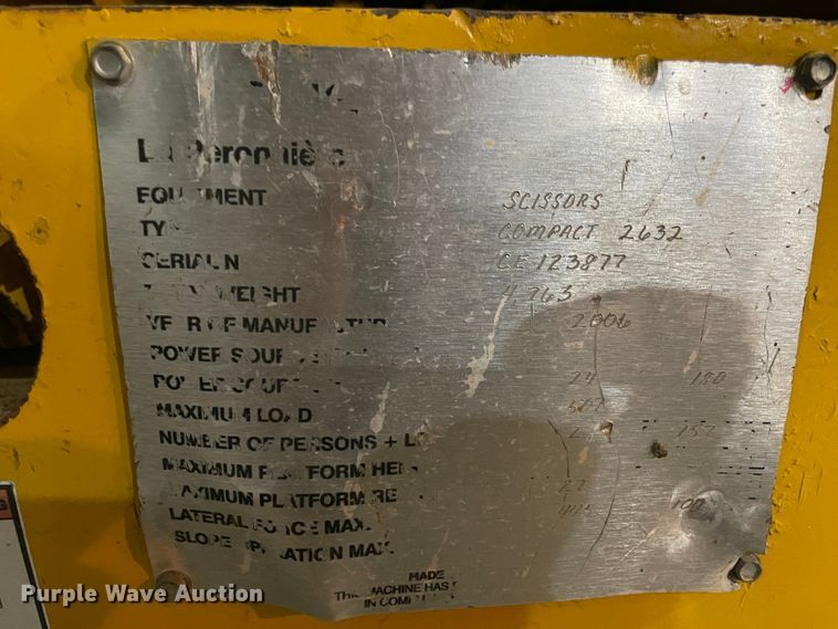 image for item IR9773 2007 Haulotte 2632E  scissor lift