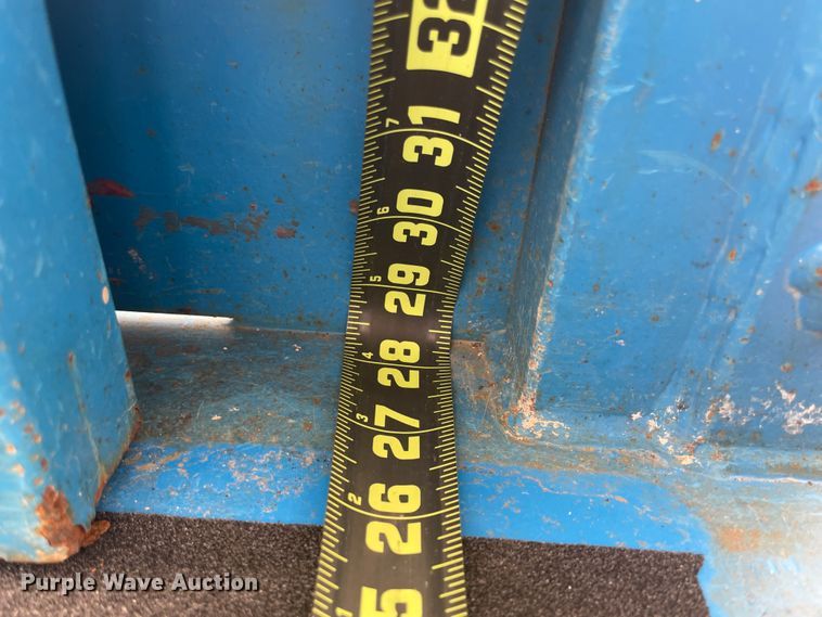image for item IR9918 2013 Genie GS1930  scissor lift