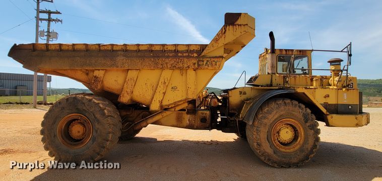 image for item IU9997 Caterpillar D25C  haul truck