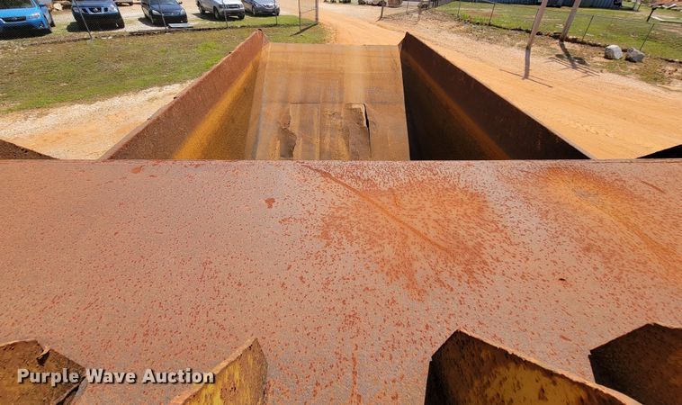 image for item IU9997 Caterpillar D25C  haul truck