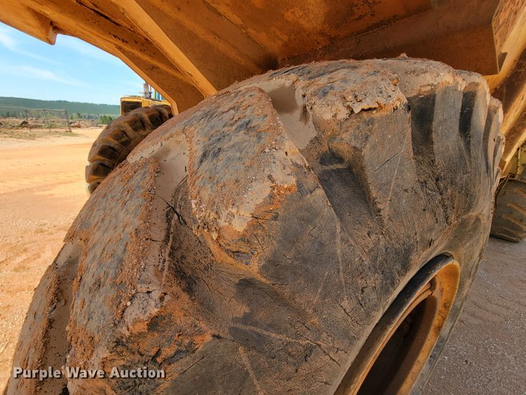 image for item IU9997 Caterpillar D25C  haul truck