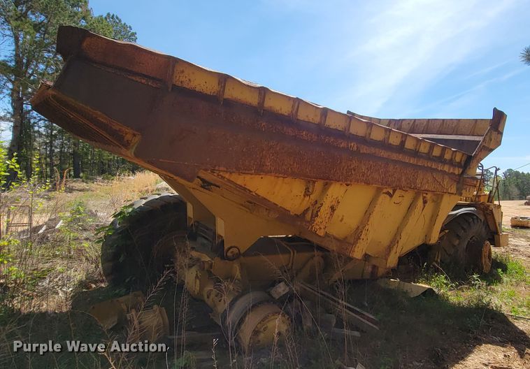 image for item IU9998 Caterpillar D25C  haul truck