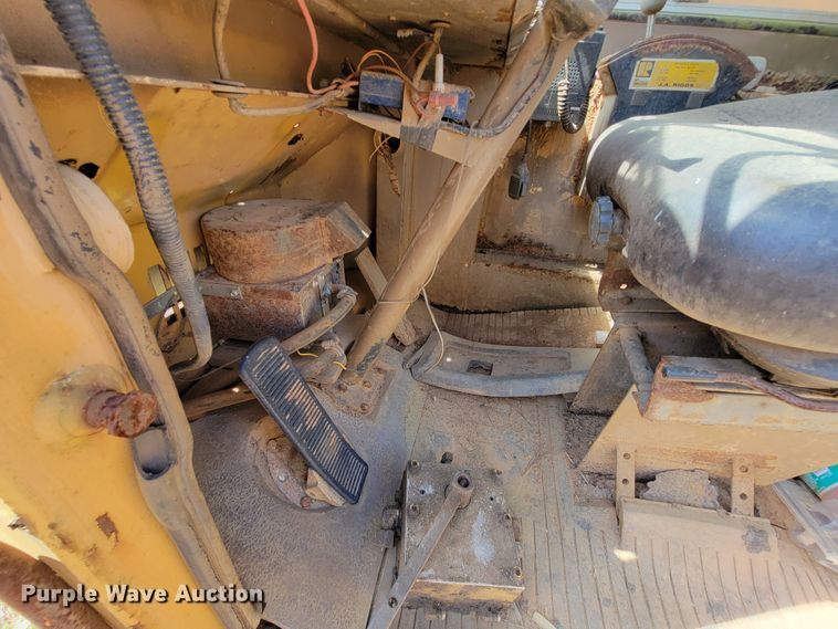 image for item IU9998 Caterpillar D25C  haul truck