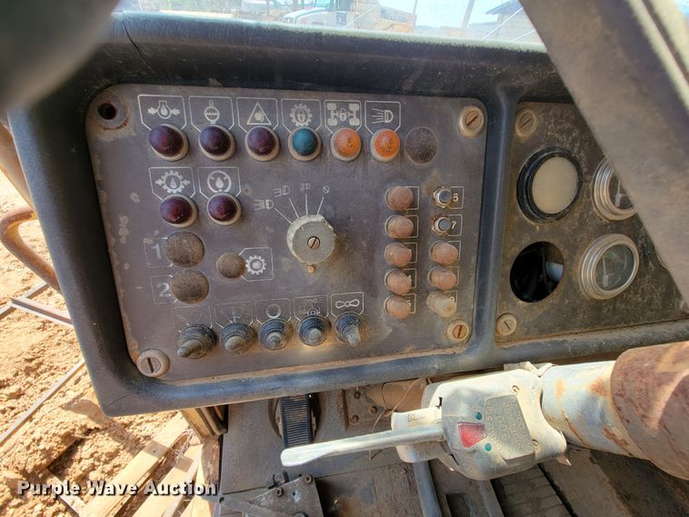 image for item IU9998 Caterpillar D25C  haul truck