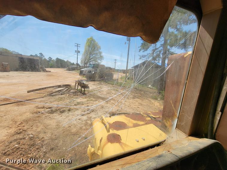 image for item IU9998 Caterpillar D25C  haul truck