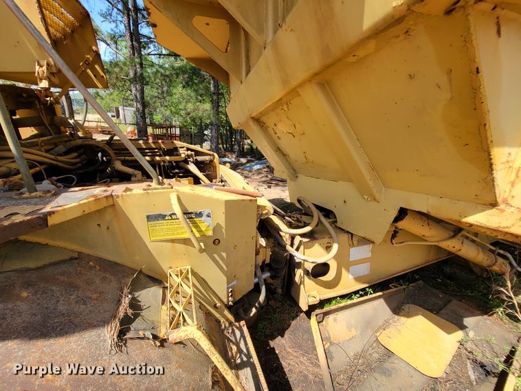 image for item IU9998 Caterpillar D25C  haul truck