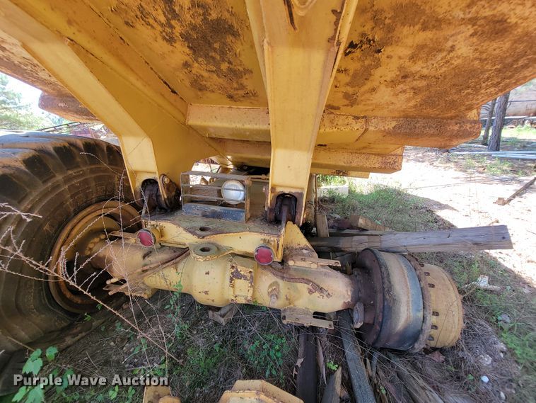 image for item IU9998 Caterpillar D25C  haul truck