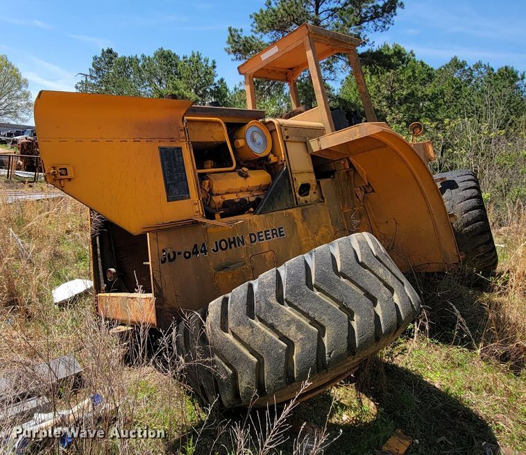 image for item IU9999 John Deere 844  wheel loader