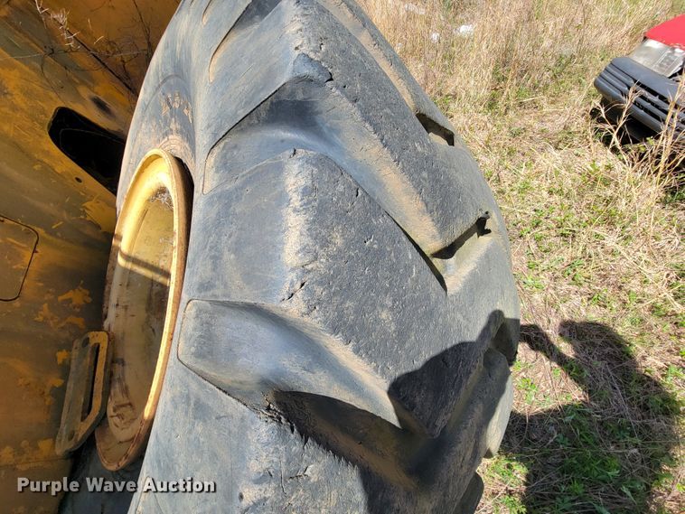 image for item IU9999 John Deere 844  wheel loader