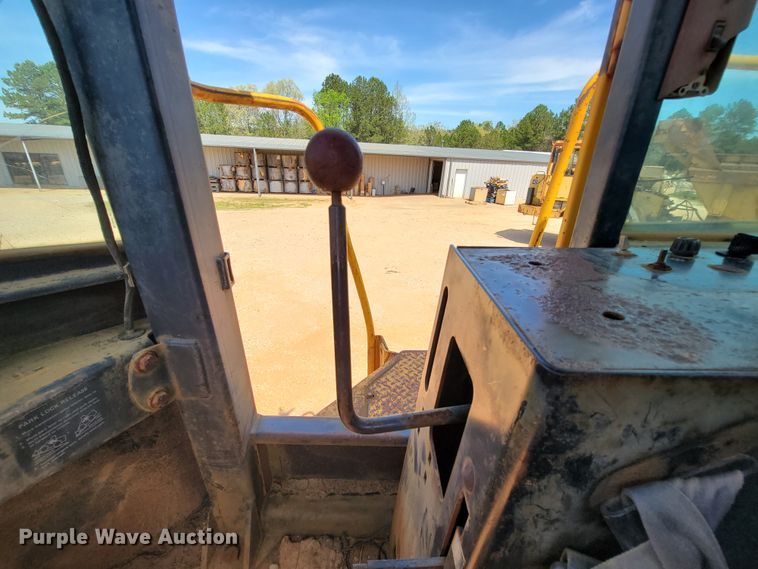 image for item IV9001 1988 John Deere 844  wheel loader