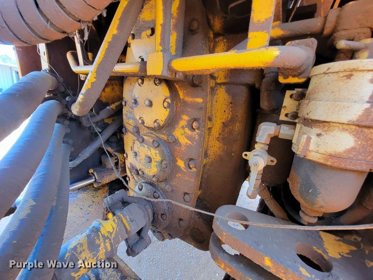 image for item IV9001 1988 John Deere 844  wheel loader
