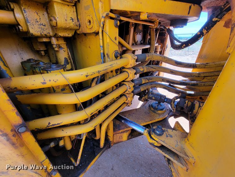 image for item IV9001 1988 John Deere 844  wheel loader