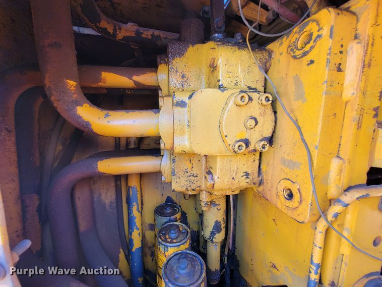 image for item IV9001 1988 John Deere 844  wheel loader